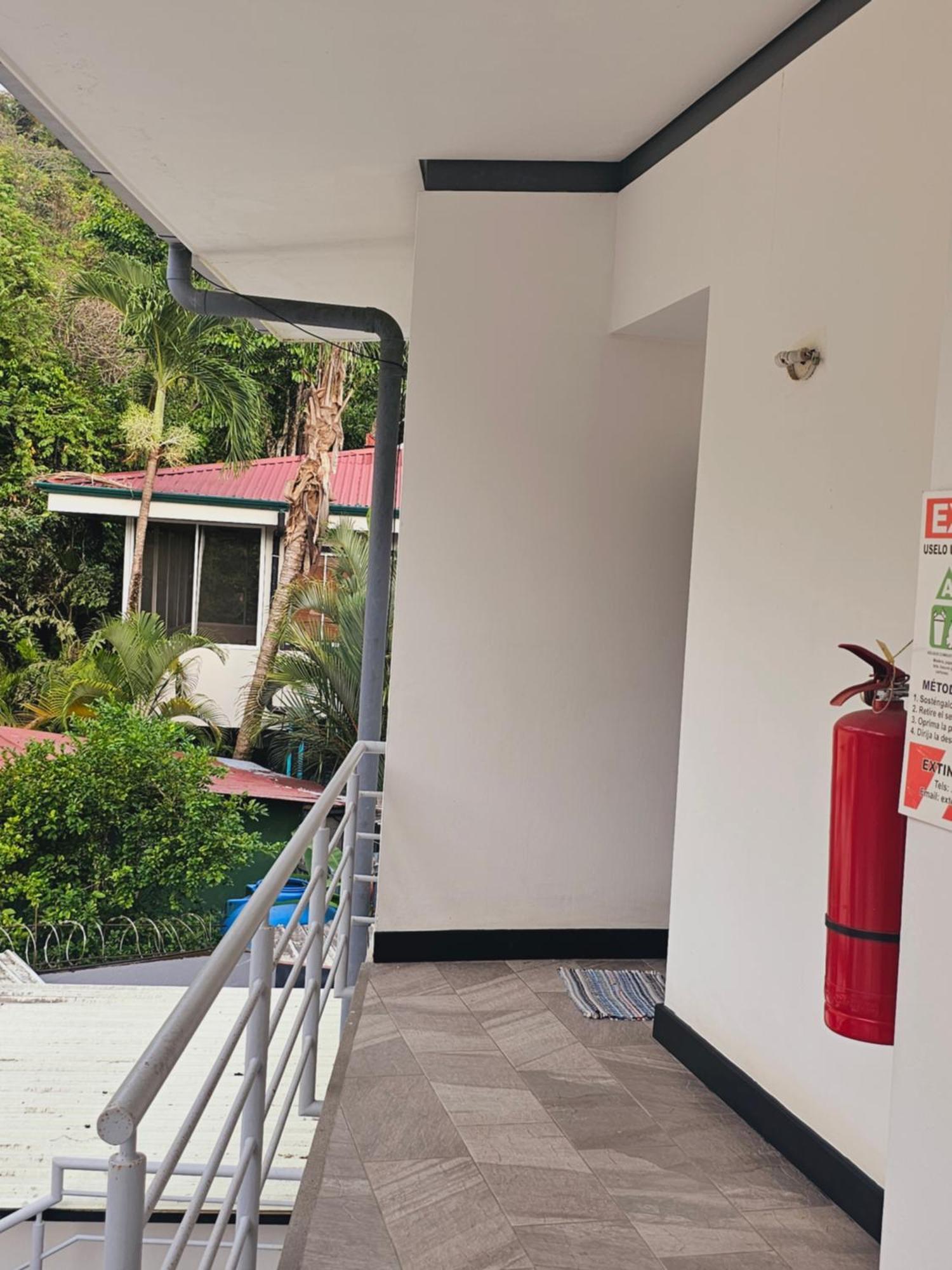 Pura Vida Apartments Кепос Номер фото